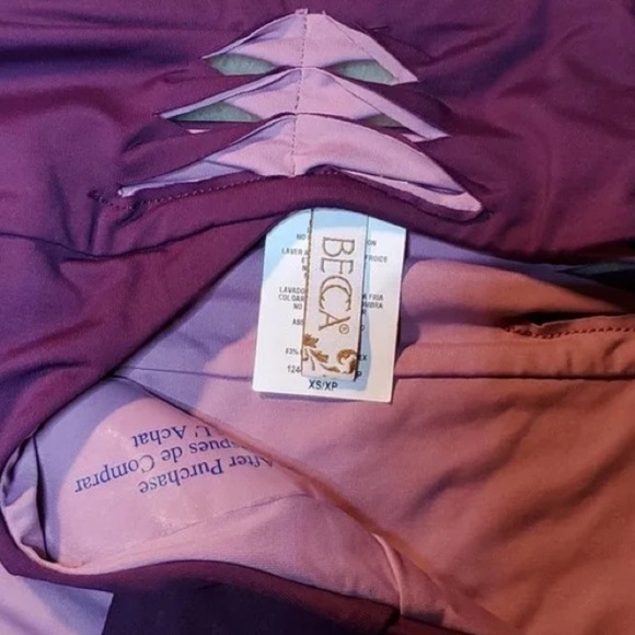 BECCA Bikini Bottom NWOT Origami Cutout Hipster Merlot Size XS - Picture 5 of 7